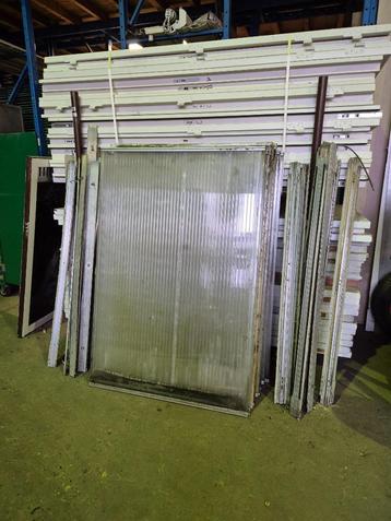 Lichtstraat ruim 12 m1 - 145 cm breed beschikbaar voor biedingen