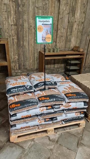 Houtpellets 27 zakken beschikbaar voor biedingen