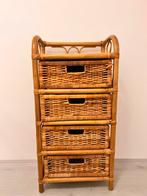 Rieten kastje met lades, Huis en Inrichting, Kasten | Dressoirs, Ophalen, Overige materialen, Minder dan 50 cm, Gebruikt