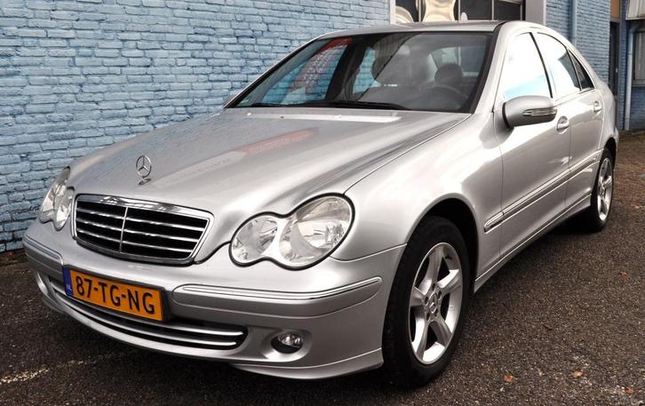 Mercedes-benz C-klasse 220 CDI Avantgarde trekh navi alarm, Auto's, Mercedes-Benz, Bedrijf, C-Klasse, ABS, Airbags, Airconditioning