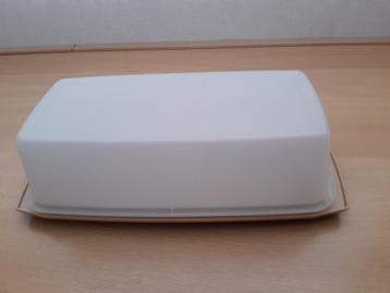 Brooddoos /cakedoos Tupperware beschikbaar voor biedingen