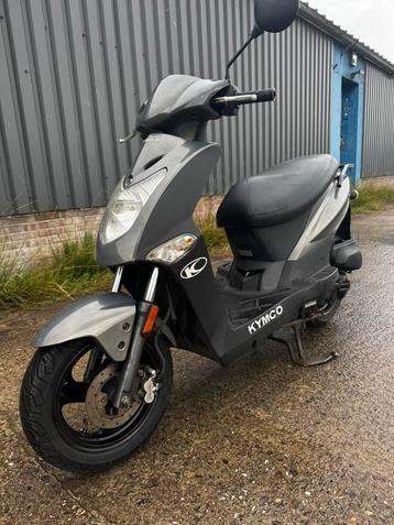 Kymco Agility FR50 Bromscooter 2015 beschikbaar voor biedingen