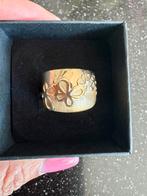 Nieuwe 🩷 14 karaat geel gouden ring 🎄, Sieraden, Tassen en Uiterlijk, Ringen, Geel, Ophalen of Verzenden, Zo goed als nieuw