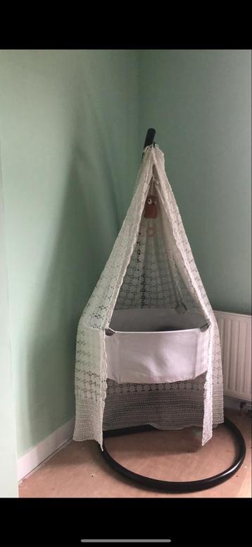 Leander Hangwiegje wit wiegje boho bohemian beschikbaar voor biedingen