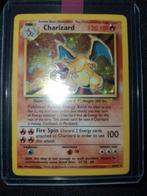 Charizard Base Set Holo 4/102 Pokemon kaart 1999, Hobby en Vrije tijd, Verzamelkaartspellen | Pokémon, Ophalen of Verzenden, Gebruikt