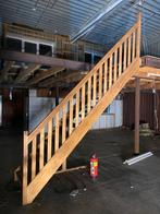 Trap met leuning, Doe-het-zelf en Verbouw, Ophalen, Zo goed als nieuw, 2 tot 4 meter