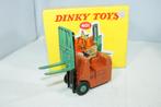 Dinky Toys 401 Climax Fork lift  1:43 in doos Origineel, Ophalen of Verzenden, Gebruikt, Auto, Dinky Toys