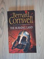 The Burning Land - Bernard Cornwell, Boeken, Ophalen of Verzenden, Zo goed als nieuw, Bernard Cornwell, Europa overig