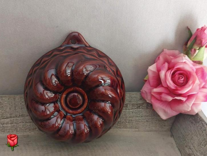 2  Vintage bruine puddingvorm/tulband bakvorm aardewerk, Antiek en Kunst, Antiek | Keramiek en Aardewerk, Ophalen of Verzenden
