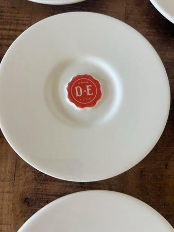 Douwe Egberts schaaltjes beschikbaar voor biedingen