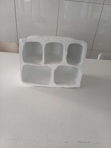 HK living kastje beschikbaar voor biedingen