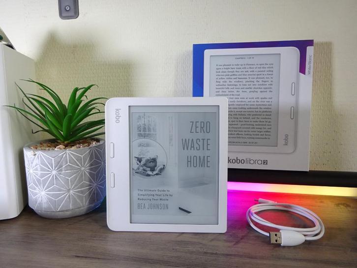 Zgan KOBO Libra 2 e-reader, 32GB, wit, met doosje, Computers en Software, E-readers, Zo goed als nieuw, 7 inch, 16 GB of meer