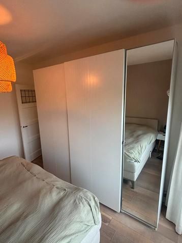Ikea pax kast wit met schuifdeuren en spiegel beschikbaar voor biedingen