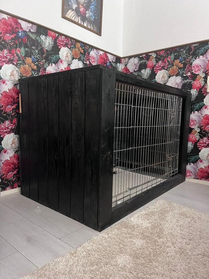 Xxl honden bench ombouw inclusief bench, Dieren en Toebehoren, Hondenbenches, Gebruikt, Ophalen of Verzenden