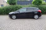 Ford Focus 1.0 Ecoboost 92KW 5D 2013 Zwart, Auto's, Euro 5, 635 kg, Zwart, Origineel Nederlands