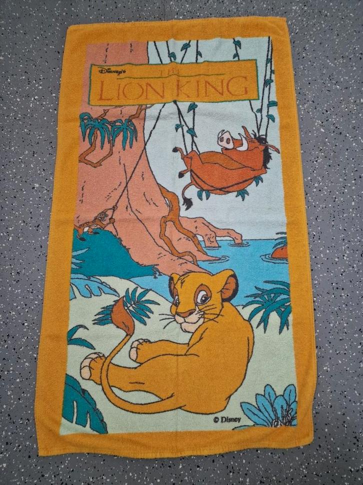 Lion King badhanddoek badlaken handdoek strandlaken vintage, Verzamelen, Disney, Zo goed als nieuw, Kleding of Textiel, Leeuwenkoning of Jungle Boek
