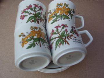 Douwe Egberts roze bloemen kop en schotel  beschikbaar voor biedingen