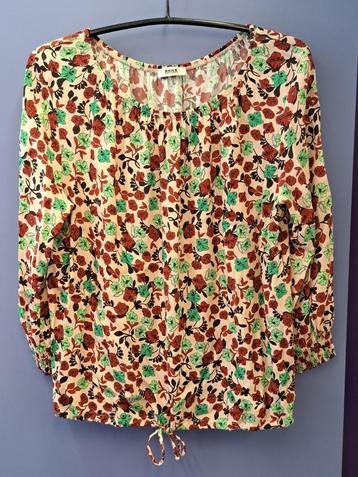 Anna van Toor bloemen top rood mint nude roze 40-42 49168 beschikbaar voor biedingen