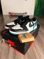 Air Jordan 1 Retro Low Powder Blue, maat 36 size 4, Kleding | Heren, Schoenen, Ophalen of Verzenden, Zo goed als nieuw, Blauw
