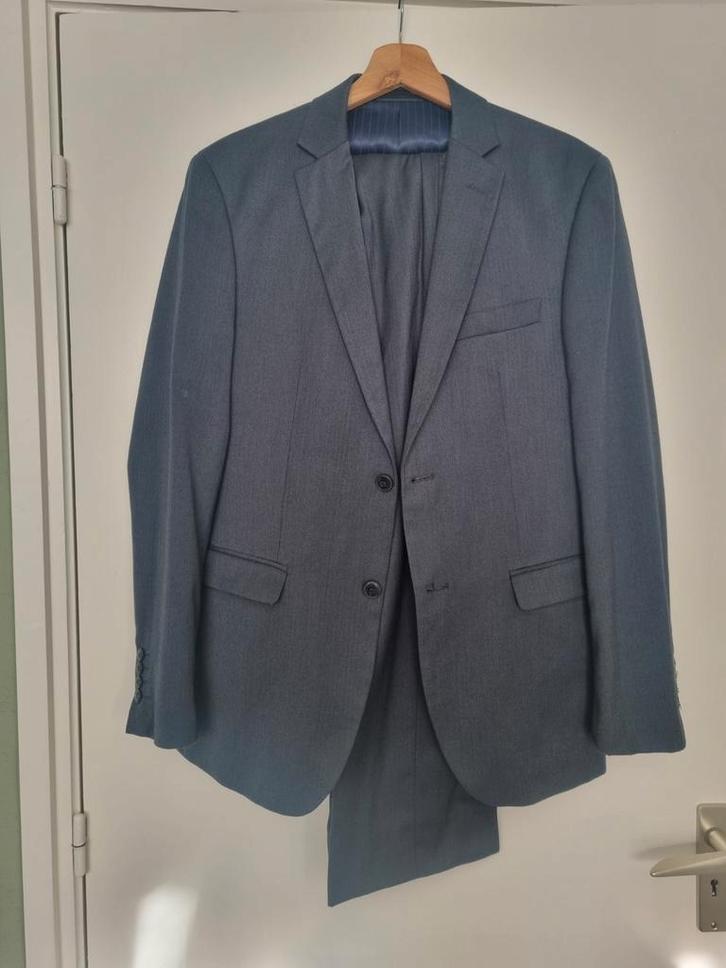 Mooi donkerblauw kostuum, stijlvol en netjes., Kleding | Heren, Kostuums en Colberts, Zo goed als nieuw, Maat 52/54 (L), Blauw