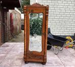 Antieke houten spiegelkast, Ophalen