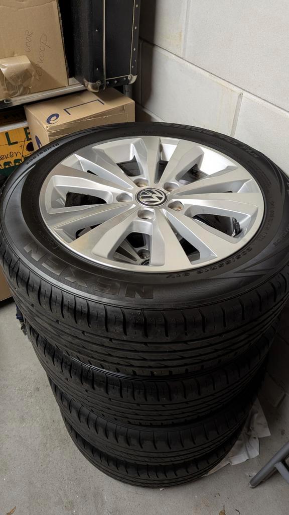 Set originele Volkswagen velgen 16" met zgan banden, Auto-onderdelen, Banden en Velgen, Banden en Velgen, Zomerbanden, 16 inch