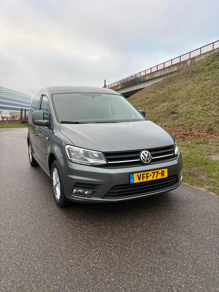 Volkswagen Caddy 2.0 TDI met BMT L1h1 102pk DSG 2020 Grijs, Auto's, Bestelauto's, Particulier, ABS, Adaptive Cruise Control, Airbags