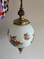 Vintage Art Deco messing melkglas wandlamp met bloemen, *, Verzenden, *, Zo goed als nieuw