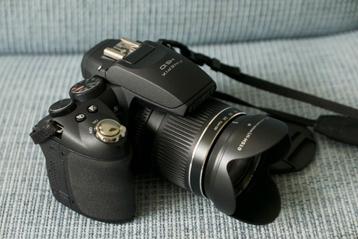 Fujifilm FinePix HS10 beschikbaar voor biedingen
