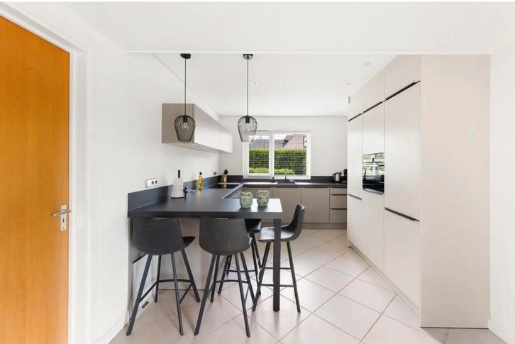 Complete hoekkeuken | 2021 | apparatuur Siemens StudioLine, Huis en Inrichting, Keuken | Complete keukens, Gebruikt, Ophalen