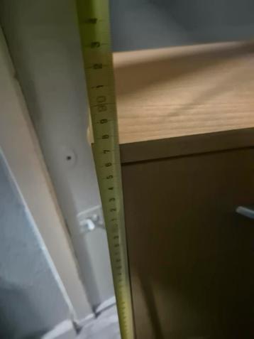 schoenenkast beschikbaar voor biedingen