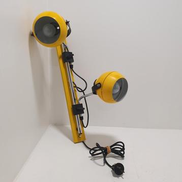 Vintage Gele Wandlamp met Twee Spots beschikbaar voor biedingen