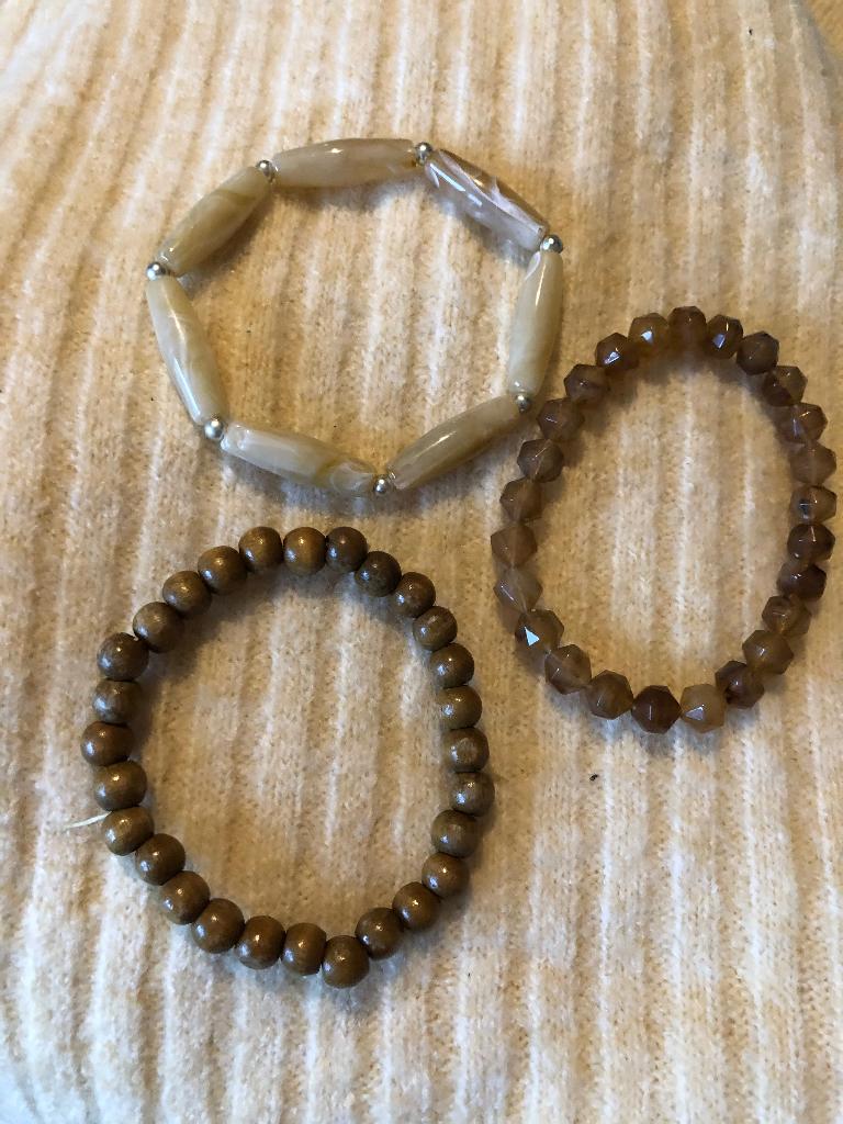 Armbanden setje bruin hout elastiek nieuw, Ophalen of Verzenden, Nieuw, Bruin, Hout