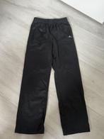 Zwarte trainingsbroek maat 140, Ophalen of Verzenden, Zo goed als nieuw, Jongen, Broek