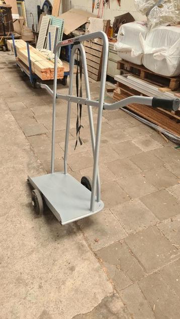 platenkar beschikbaar voor biedingen
