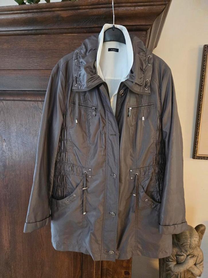 Grijs/Khaki Jasje maat 44., Kleding | Dames, Jasjes, Kostuums en Pakken, Zo goed als nieuw, Jasje, Maat 42/44 (L), Overige kleuren