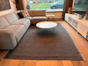 Antraciet gemêleerde vloerkleed 280 x 193 inclusief franjes beschikbaar voor biedingen