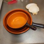 2 kaasfondue pannen, aardewerk, Huis en Inrichting, Keuken | Potten en Pannen, Ophalen, Gebruikt, Overige materialen, Pannenset