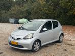 Toyota Aygo 1.0 Vvt-i 5DRS 2007 KM AANTOONBAAR, Voorwielaandrijving, Metallic lak, 4 stoelen, 68 pk