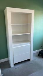 Te koop: Twee hoogglans witte kasten, Huis en Inrichting, Kasten | Boekenkasten, Ophalen of Verzenden, Zo goed als nieuw, 25 tot 50 cm
