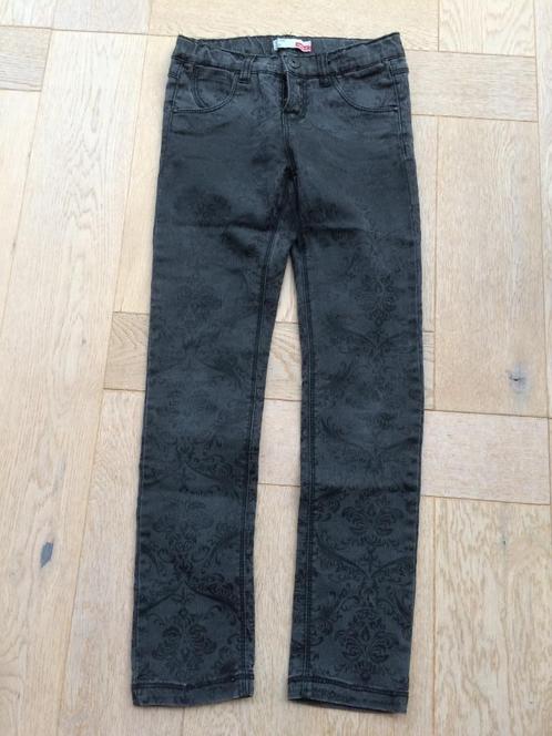ZGAN zwart/grijze denim broek Name it met print maat 128, Kinderen en Baby's, Kinderkleding | Maat 128, Zo goed als nieuw, Meisje