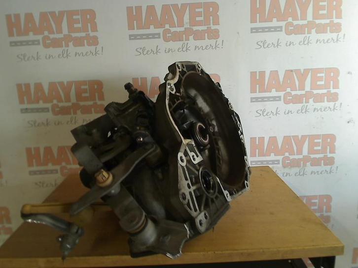 Versnellingsbak Opel Corsa D (2009-12/2014-08), Auto-onderdelen, Transmissie en Toebehoren, Opel, Gebruikt