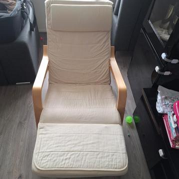 Relaxstoel / Schommelstoel met voetensteun beschikbaar voor biedingen