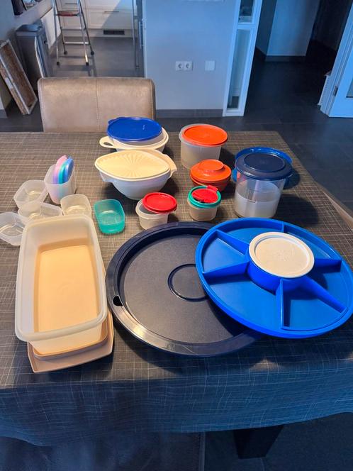 Erg veel  tupperware zgan zie foto’s, Huis en Inrichting, Keuken | Tupperware, Zo goed als nieuw, Overige typen, Ophalen of Verzenden