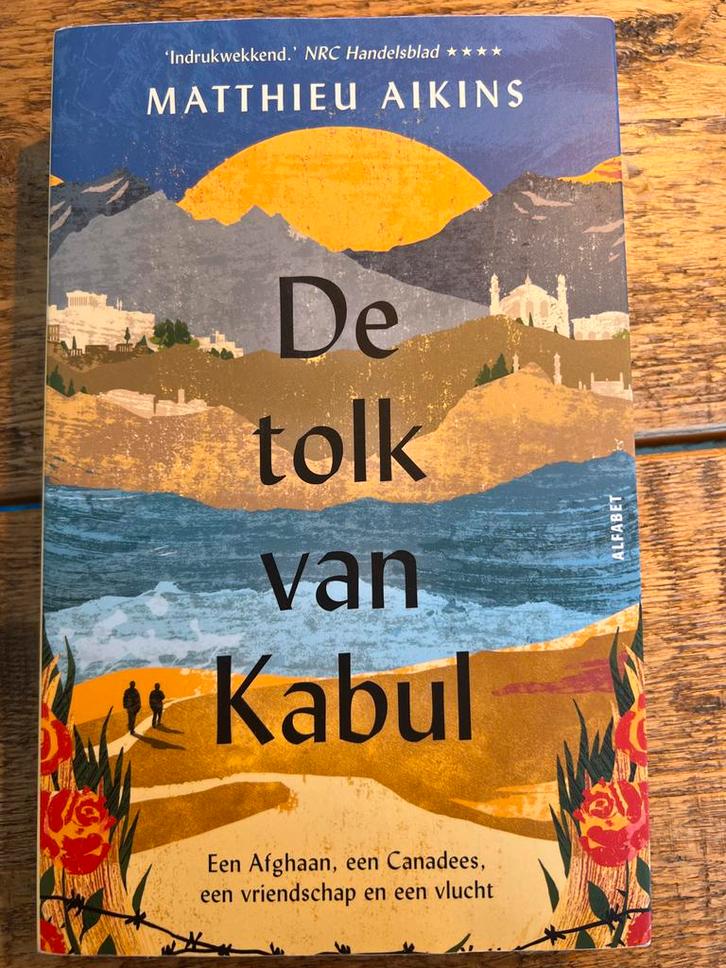De Tolk van Kabul - Matthieu Aikins, Boeken, Romans, Zo goed als nieuw, Nederland, Ophalen of Verzenden