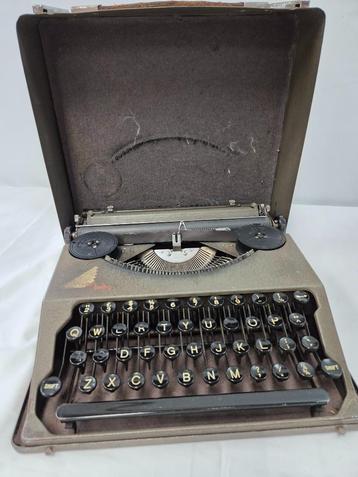 Hermes baby antique typewriter jaren '40