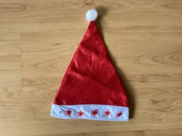 Kerstmuts met lampjes beschikbaar voor biedingen