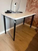 Ikea bureau, Ophalen, In hoogte verstelbaar, Zo goed als nieuw, Bureau