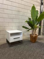 Modern nachtkastje - NIEUW - kasten, Minder dan 45 cm, ., Nieuw, Ophalen of Verzenden