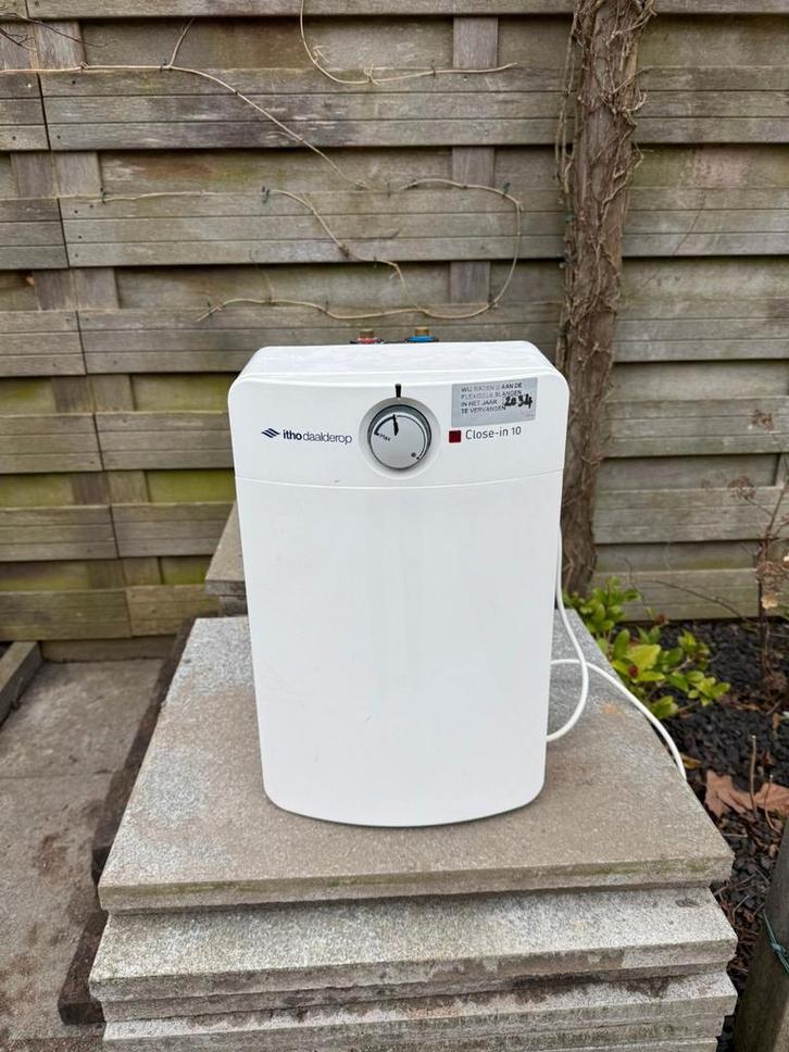 Itho Daalderop 10L Close-in Boiler Keuken, Doe-het-zelf en Verbouw, Geisers en Boilers, Boiler, Minder dan 20 liter, Minder dan 3 jaar oud